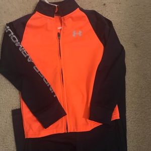 Boys under armor jogging suite size 7